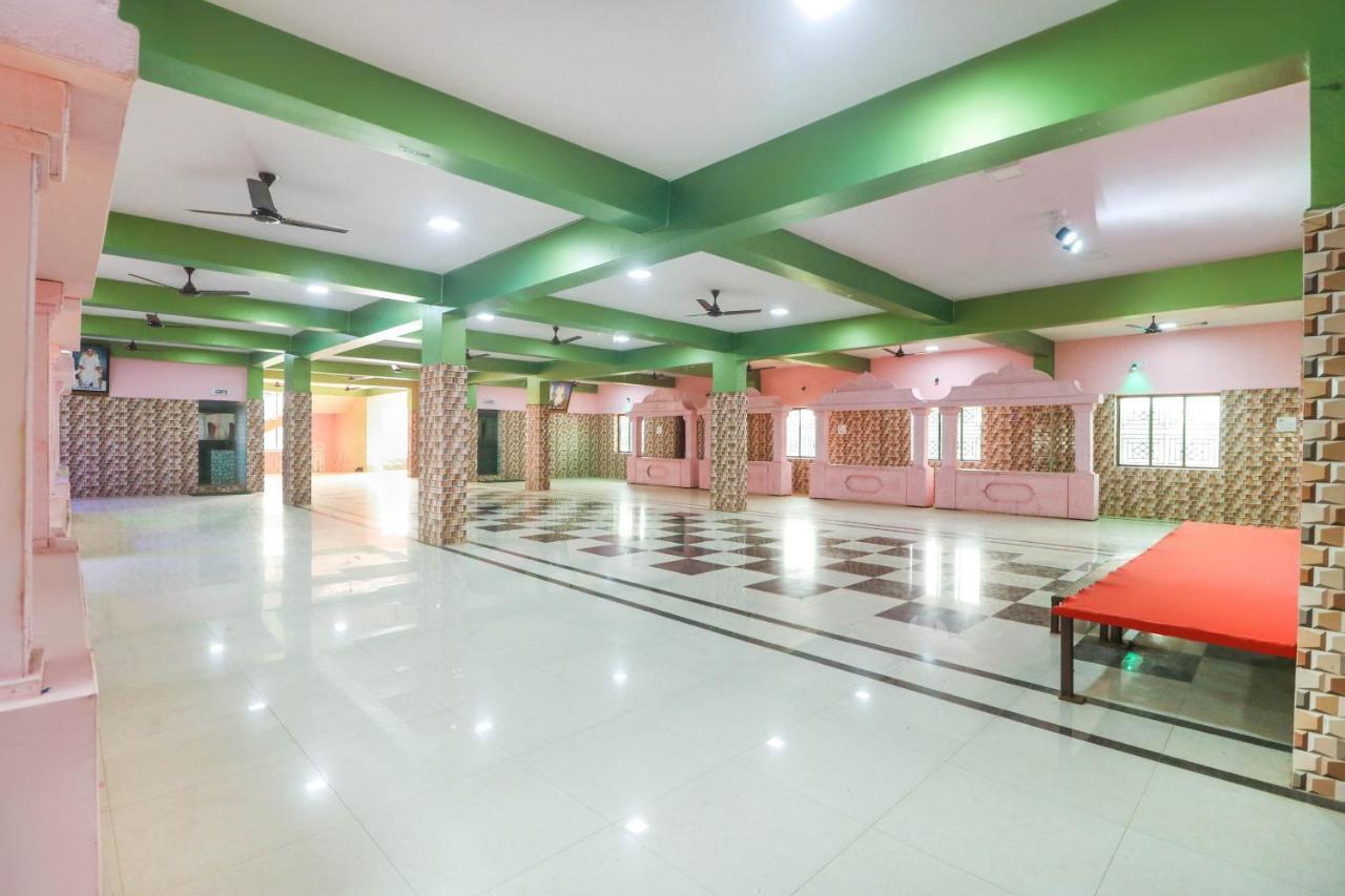 Spot On 68151 Prafulla Palace 호텔 Jatani 외부 사진